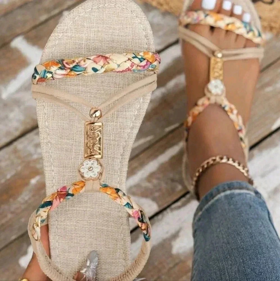 Women Summer Woven Flat Sandals Lightweight Slip Resistant Beach Sandals - Picture 1 of 5